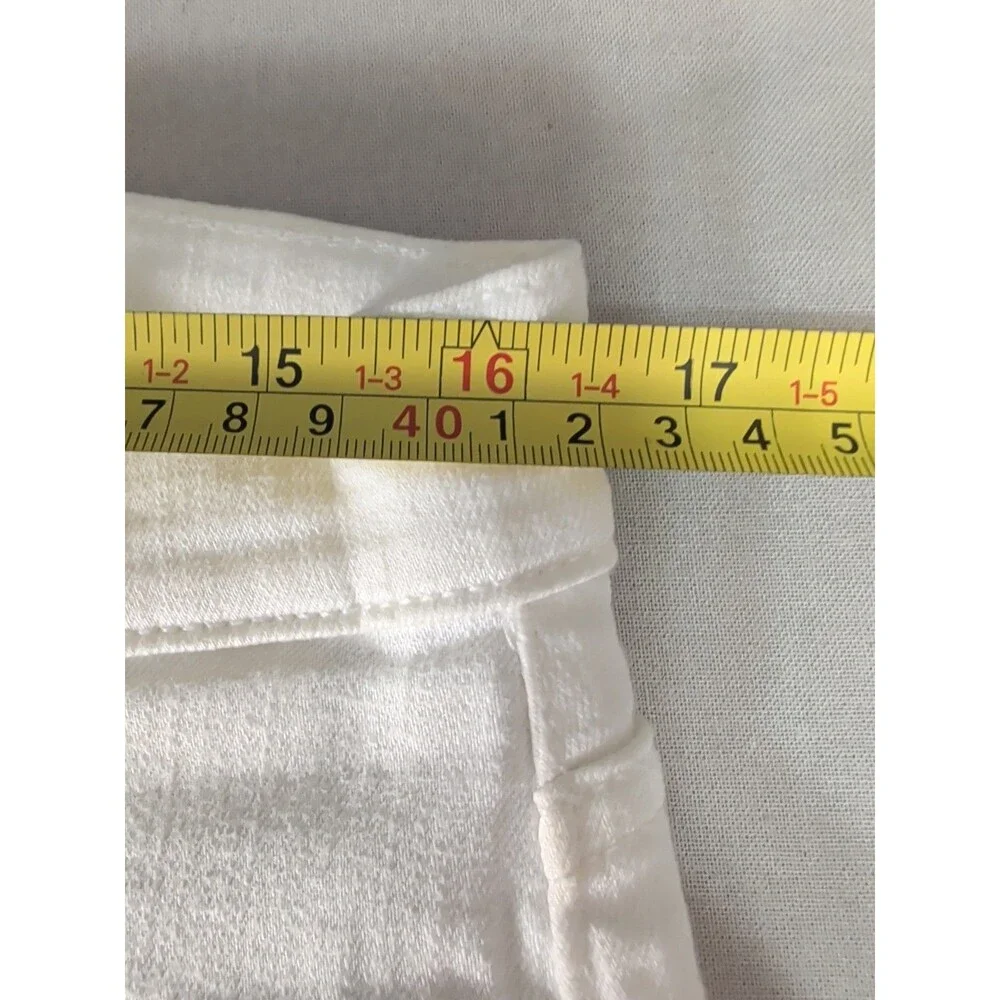 7 For All Mankind Cropped Jeans White Raw Hem Boho Minimalist Size 31 - Picture 7 of 9